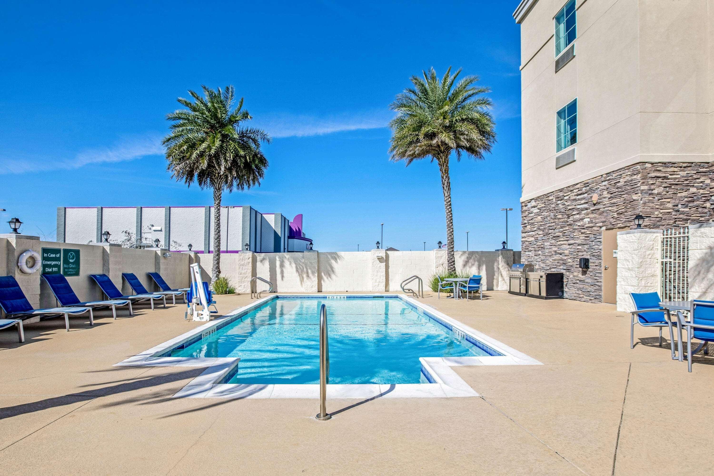 Hotel La Quinta By Wyndham Corpus Christi - 3*